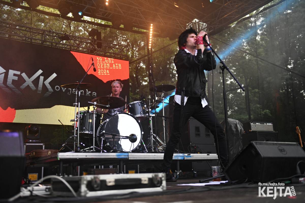 Punk's not dead, vy volové! Tři sestry do Ledáren pozvaly UK Subs, S.P.S. i tribute Plexis