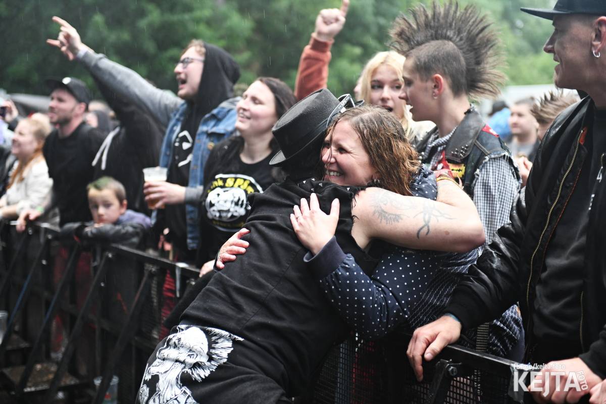 Punk's not dead, vy volové! Tři sestry do Ledáren pozvaly UK Subs, S.P.S. i tribute Plexis