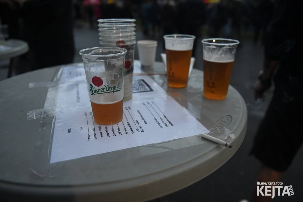 Punk's not dead, vy volové! Tři sestry do Ledáren pozvaly UK Subs, S.P.S. i tribute Plexis