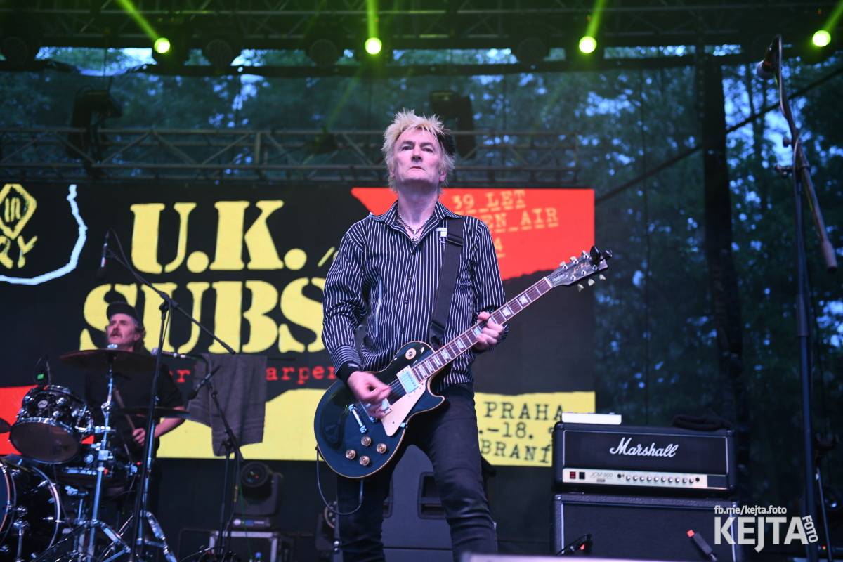 Punk's not dead, vy volové! Tři sestry do Ledáren pozvaly UK Subs, S.P.S. i tribute Plexis