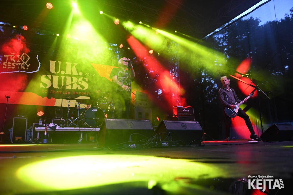 Punk's not dead, vy volové! Tři sestry do Ledáren pozvaly UK Subs, S.P.S. i tribute Plexis