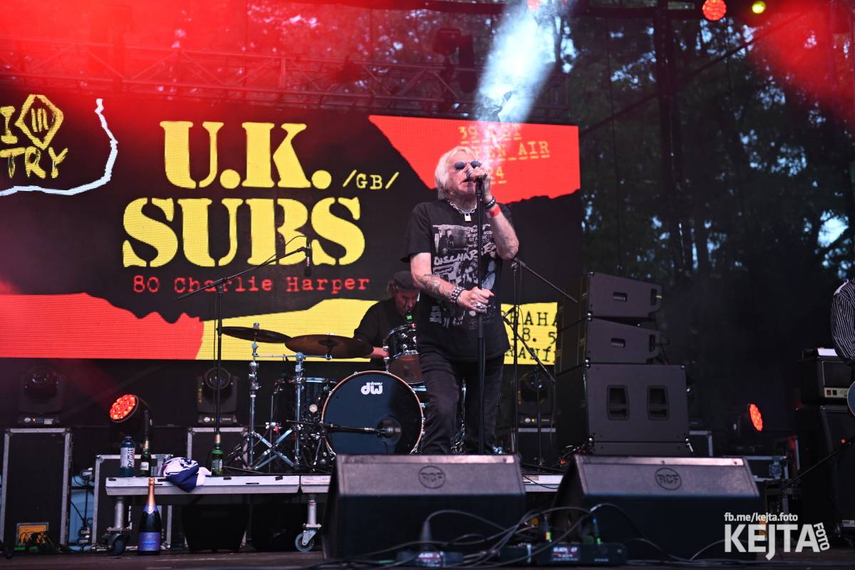 Punk's not dead, vy volové! Tři sestry do Ledáren pozvaly UK Subs, S.P.S. i tribute Plexis