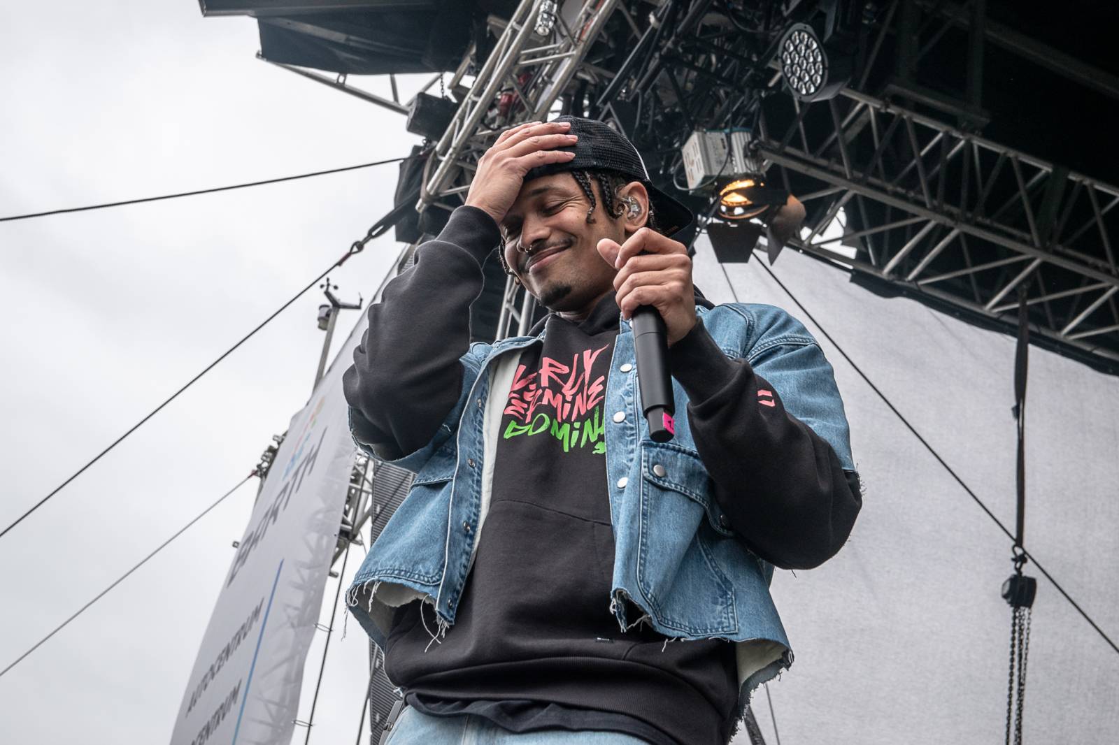 Rybičky 48 rozjely na pardubickém Majálesu ohňovou show, vystoupili také Mig 21, UDG a Jelen