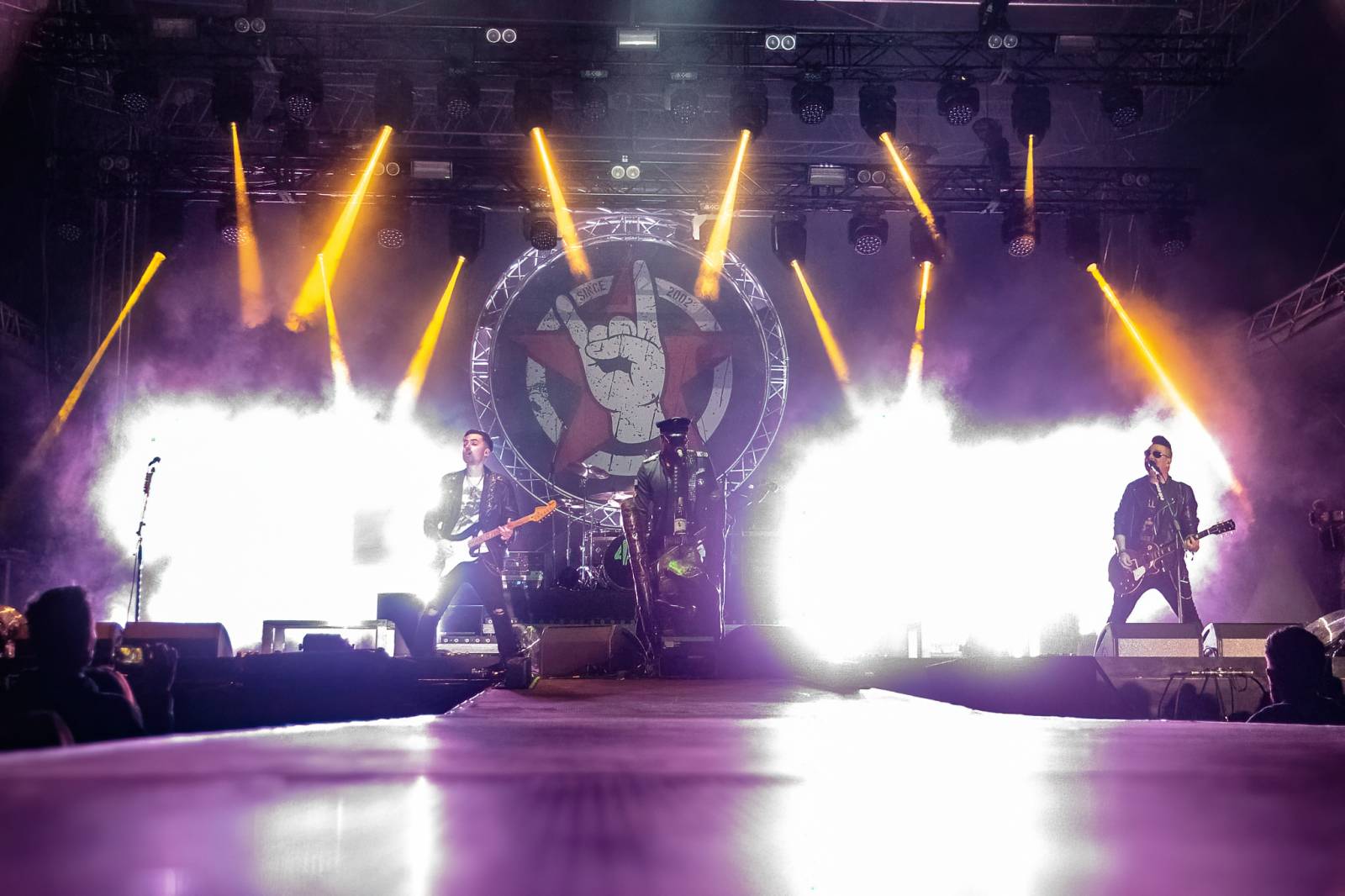 Rybičky 48 rozjely na pardubickém Majálesu ohňovou show, vystoupili také Mig 21, UDG a Jelen