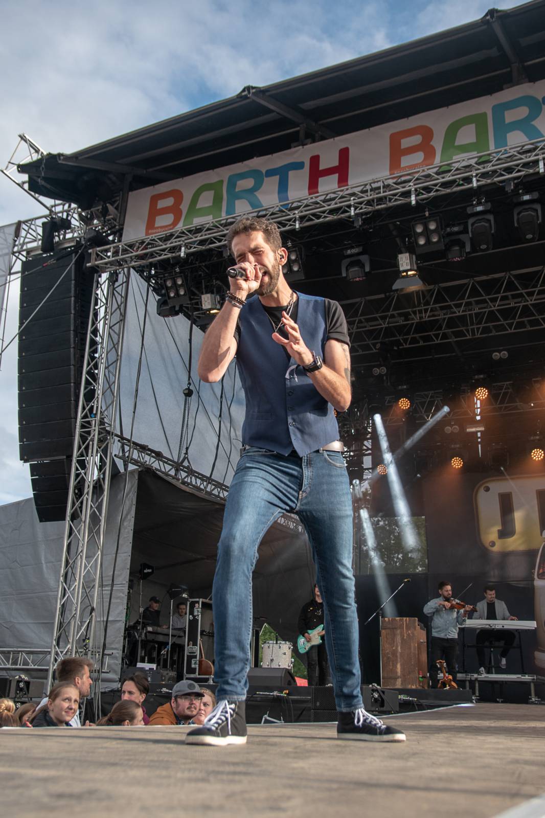 Rybičky 48 rozjely na pardubickém Majálesu ohňovou show, vystoupili také Mig 21, UDG a Jelen