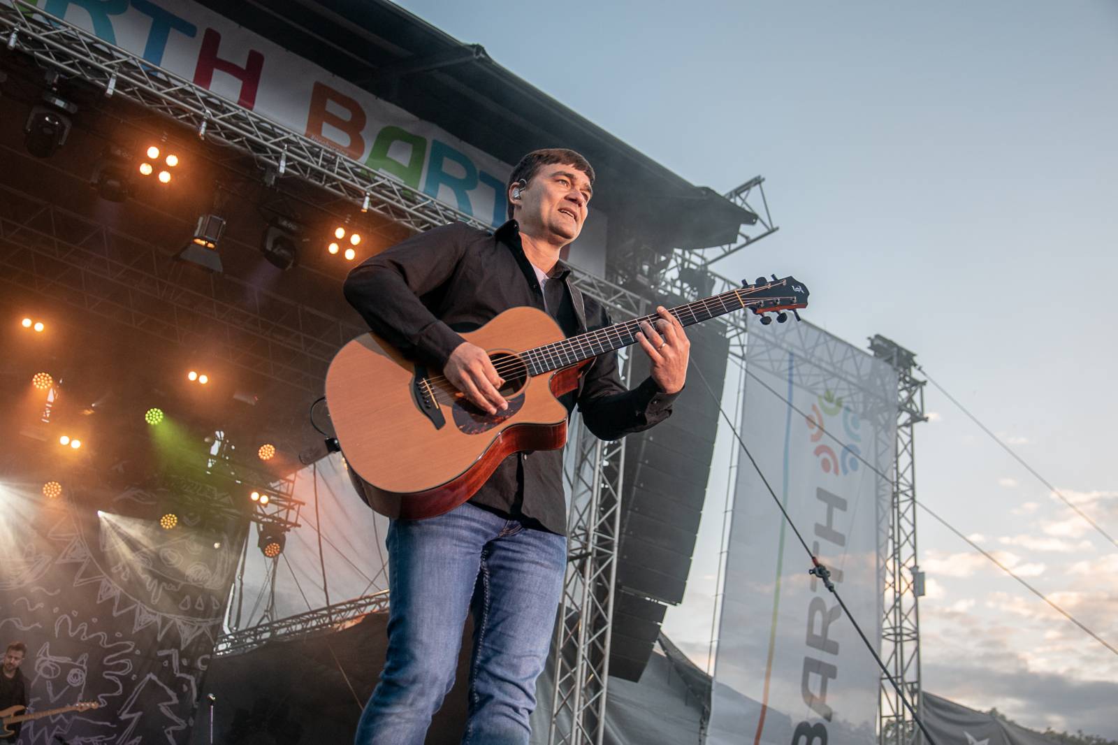 Rybičky 48 rozjely na pardubickém Majálesu ohňovou show, vystoupili také Mig 21, UDG a Jelen