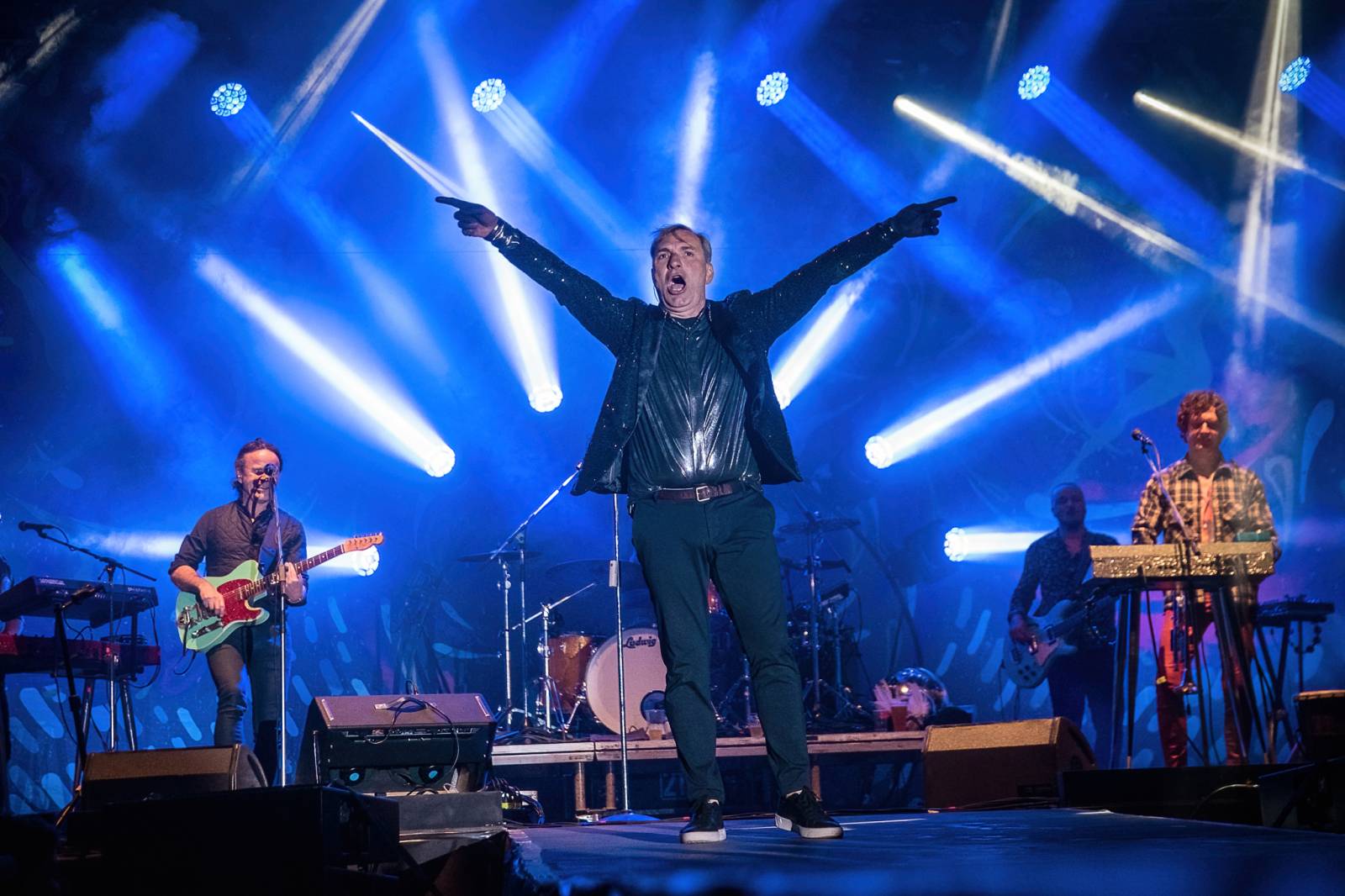 Rybičky 48 rozjely na pardubickém Majálesu ohňovou show, vystoupili také Mig 21, UDG a Jelen