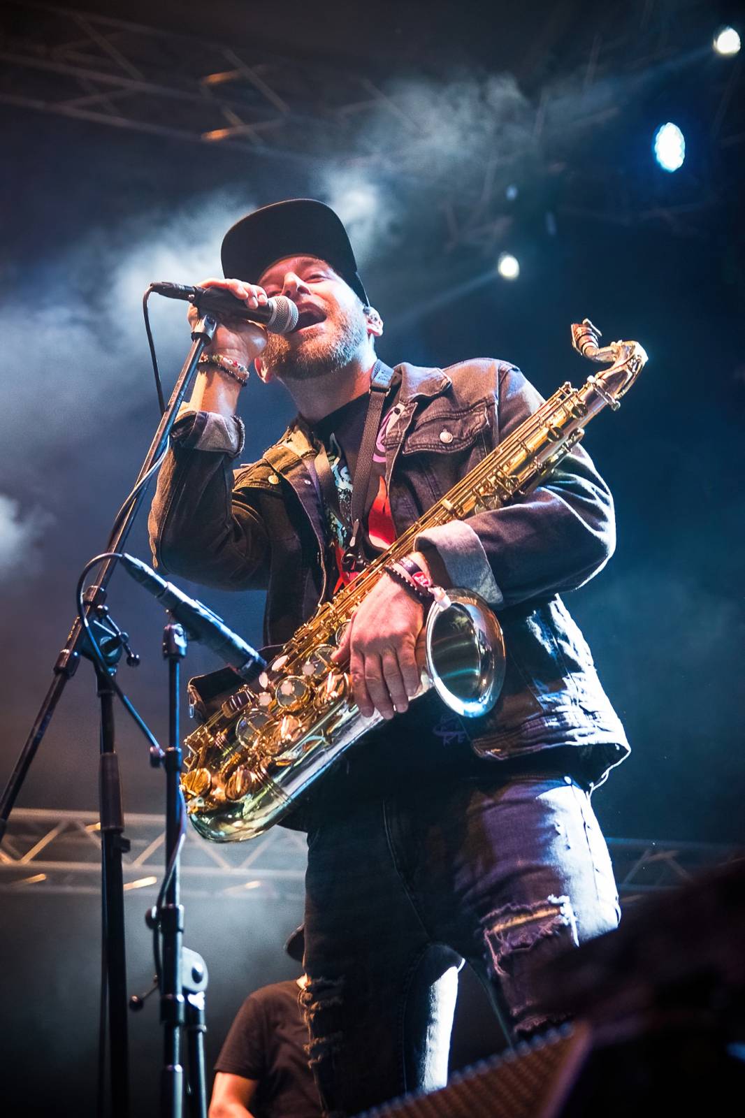 Rybičky 48 rozjely na pardubickém Majálesu ohňovou show, vystoupili také Mig 21, UDG a Jelen