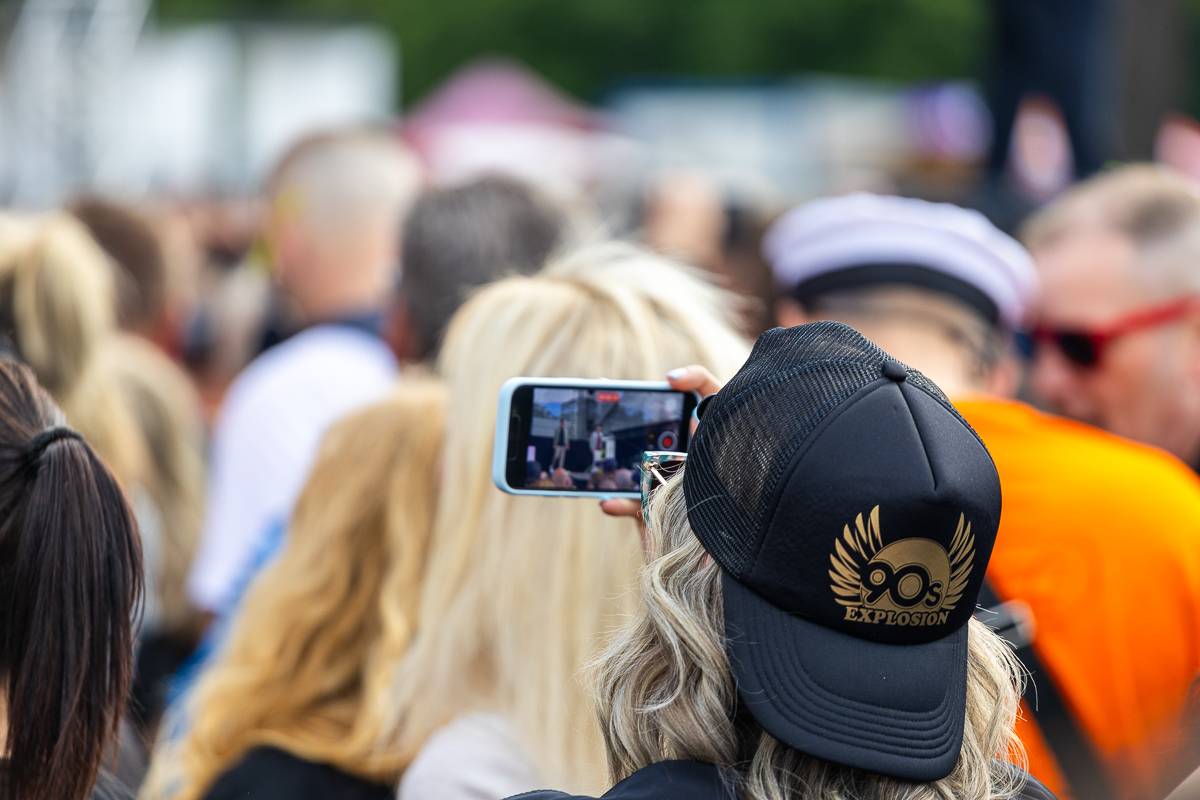 V Praze se vzpomínalo na devadesátky. Publikum roztančili Safri Duo, 2 Unlimited i domácí Lunetic