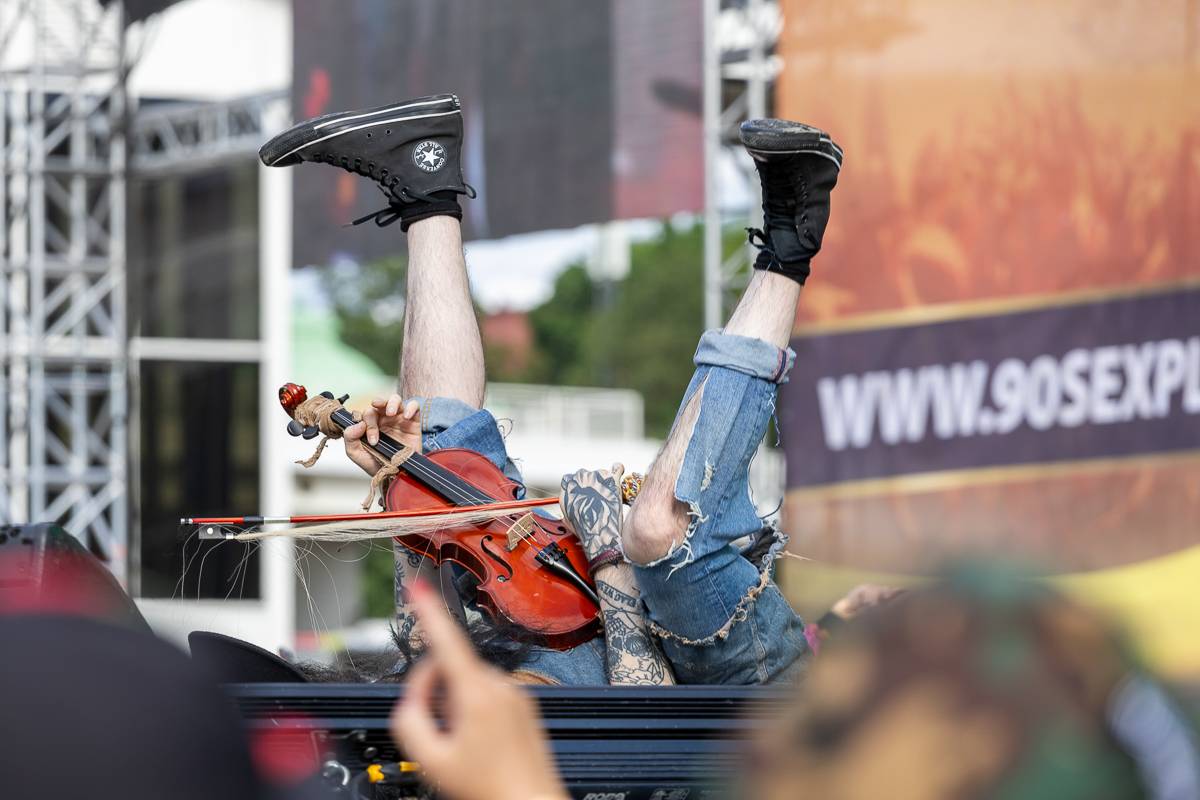 V Praze se vzpomínalo na devadesátky. Publikum roztančili Safri Duo, 2 Unlimited i domácí Lunetic