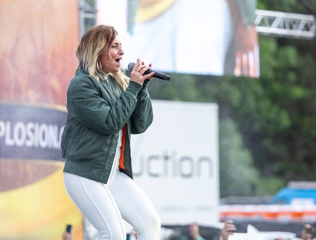 V Praze se vzpomínalo na devadesátky. Publikum roztančili Safri Duo, 2 Unlimited i domácí Lunetic