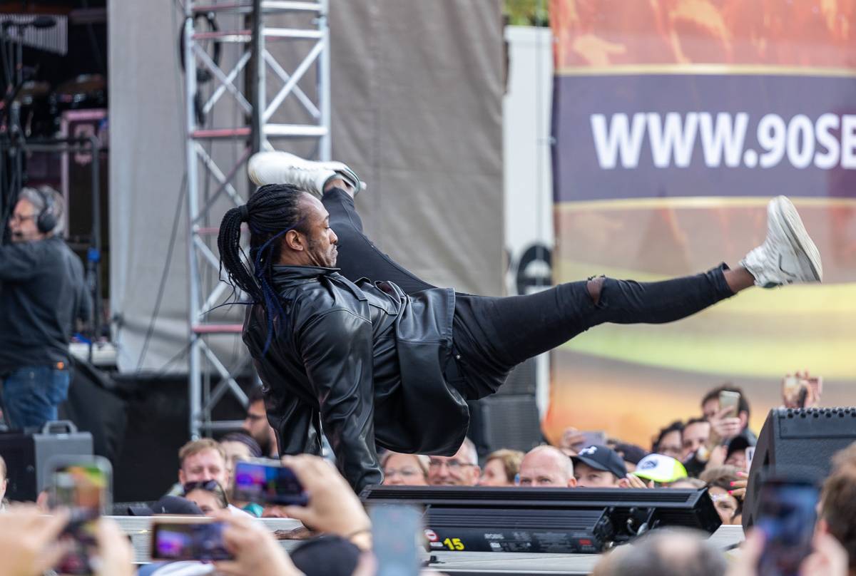 V Praze se vzpomínalo na devadesátky. Publikum roztančili Safri Duo, 2 Unlimited i domácí Lunetic