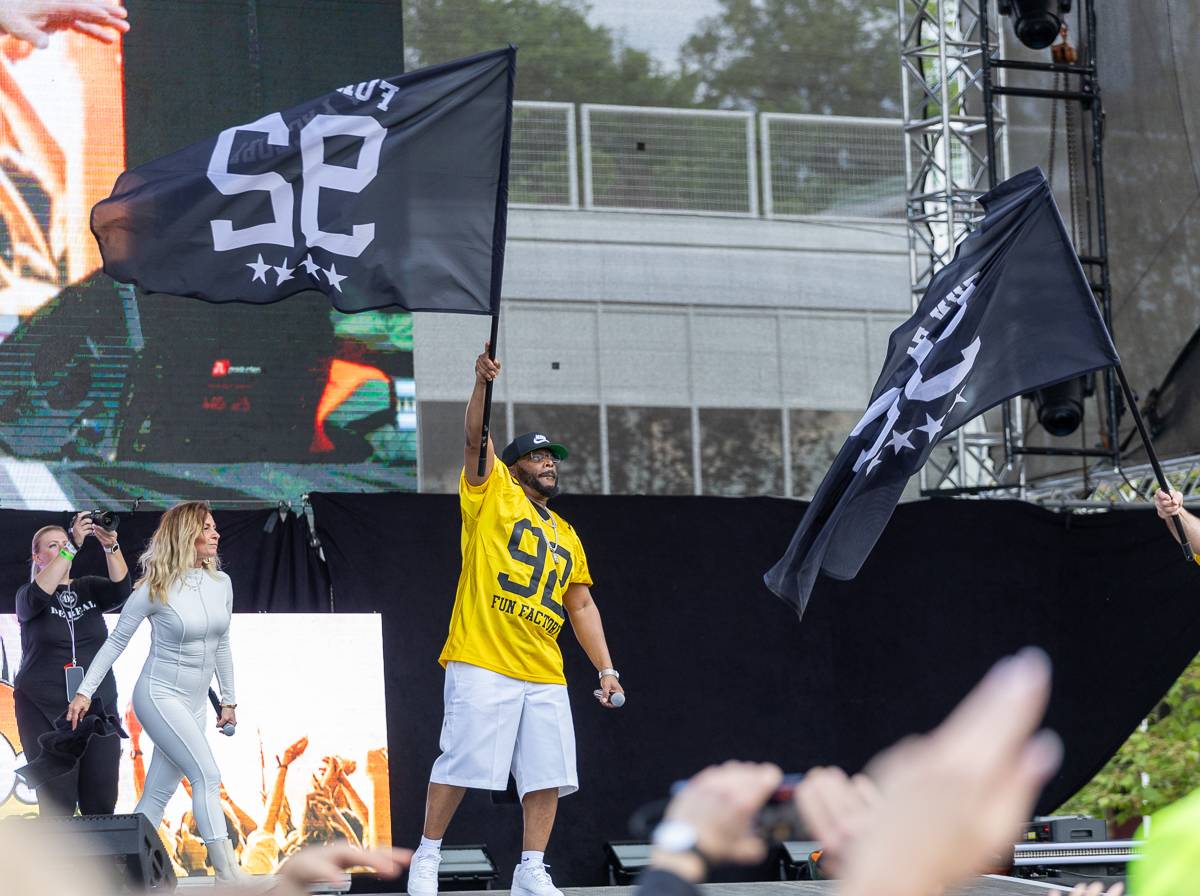 V Praze se vzpomínalo na devadesátky. Publikum roztančili Safri Duo, 2 Unlimited i domácí Lunetic