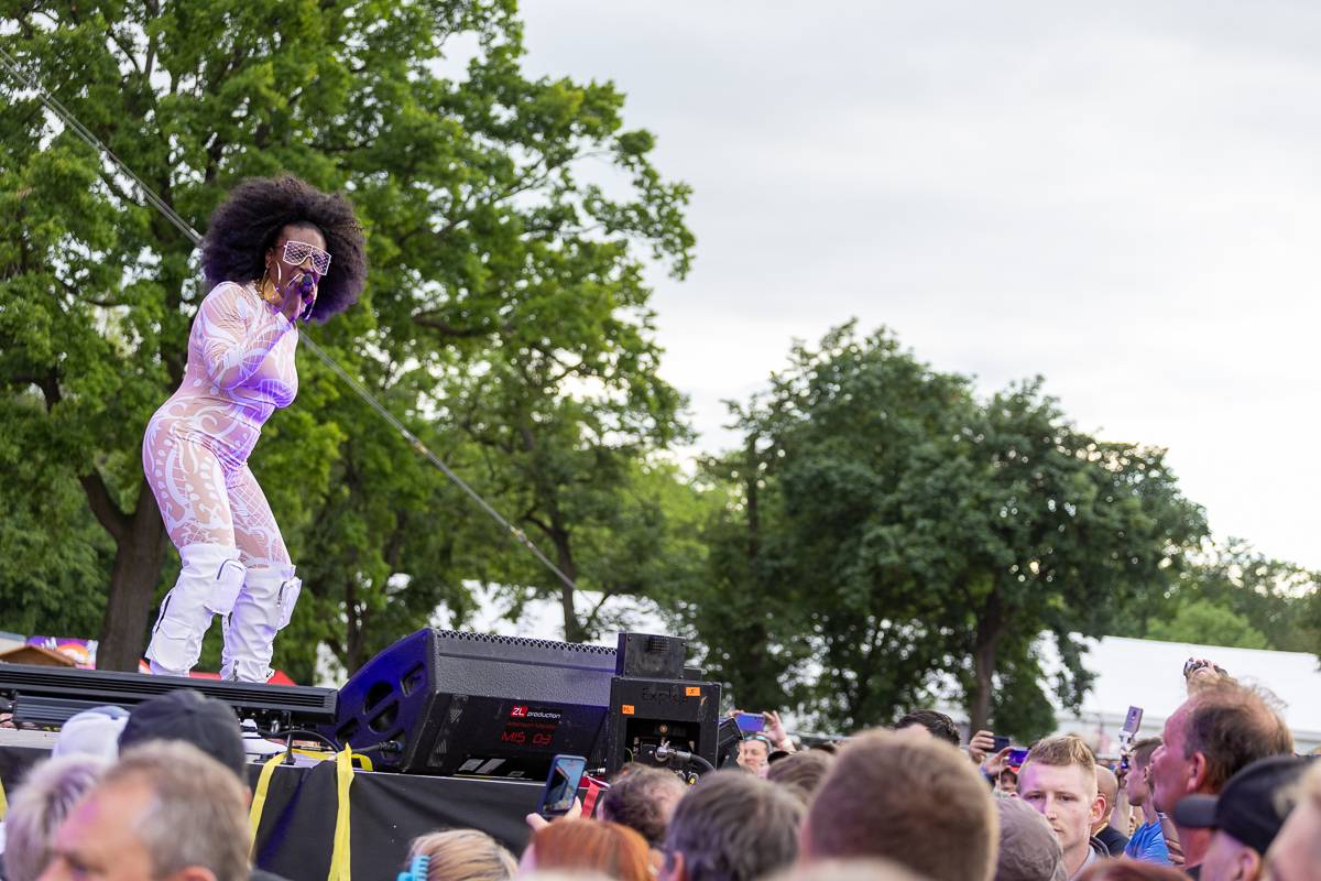 V Praze se vzpomínalo na devadesátky. Publikum roztančili Safri Duo, 2 Unlimited i domácí Lunetic