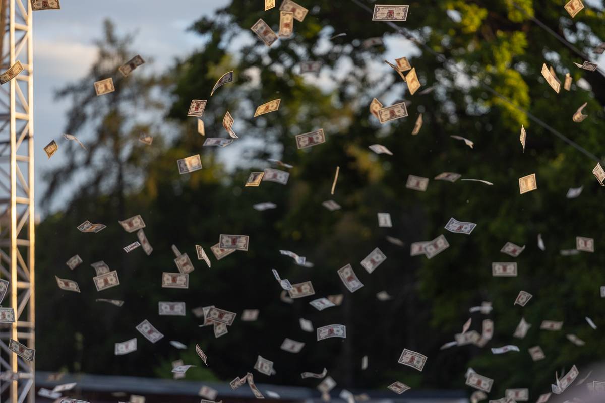 V Praze se vzpomínalo na devadesátky. Publikum roztančili Safri Duo, 2 Unlimited i domácí Lunetic