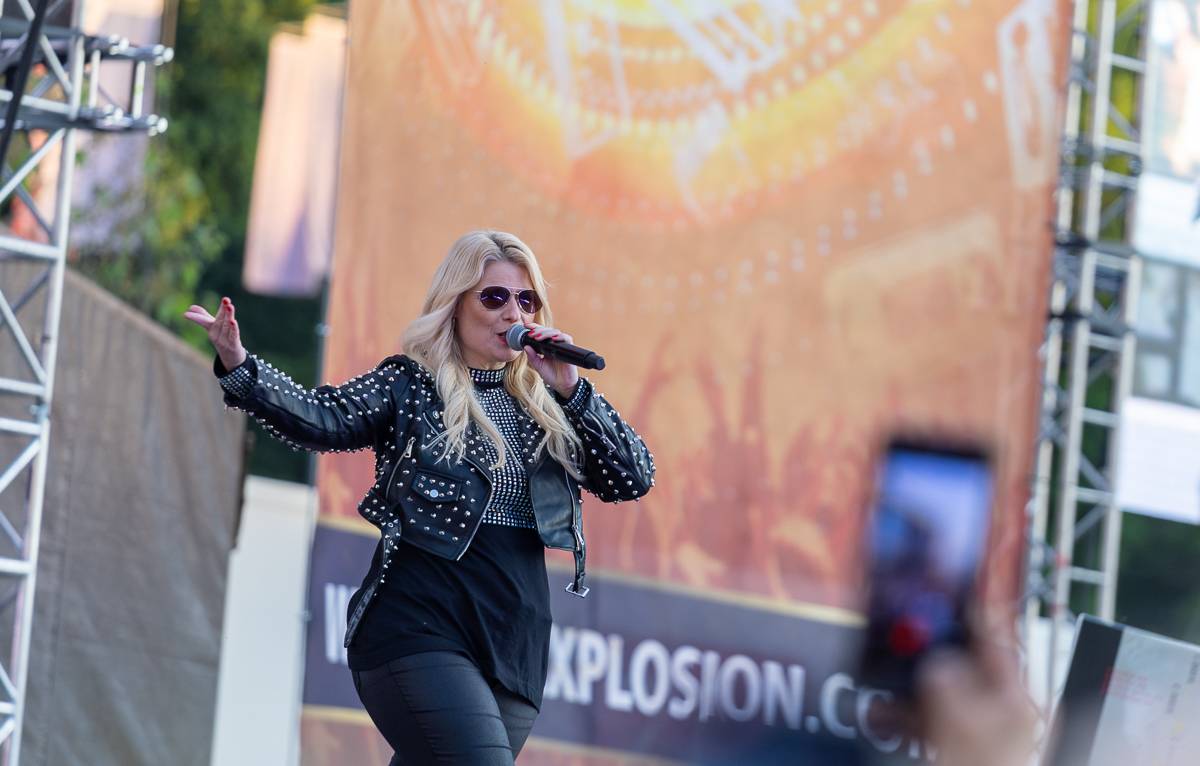 V Praze se vzpomínalo na devadesátky. Publikum roztančili Safri Duo, 2 Unlimited i domácí Lunetic