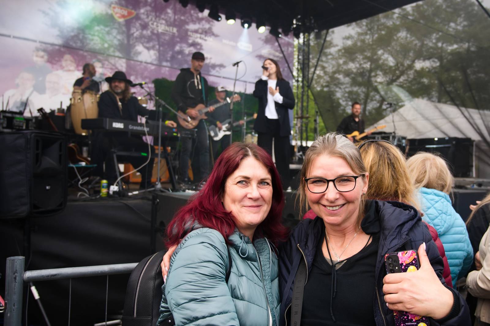 V Plzni se spojilo jídlo s hudbou. Zatímco Anna K. zpívala, Zdeněk Pohlreich rozjel svou kuchařskou show