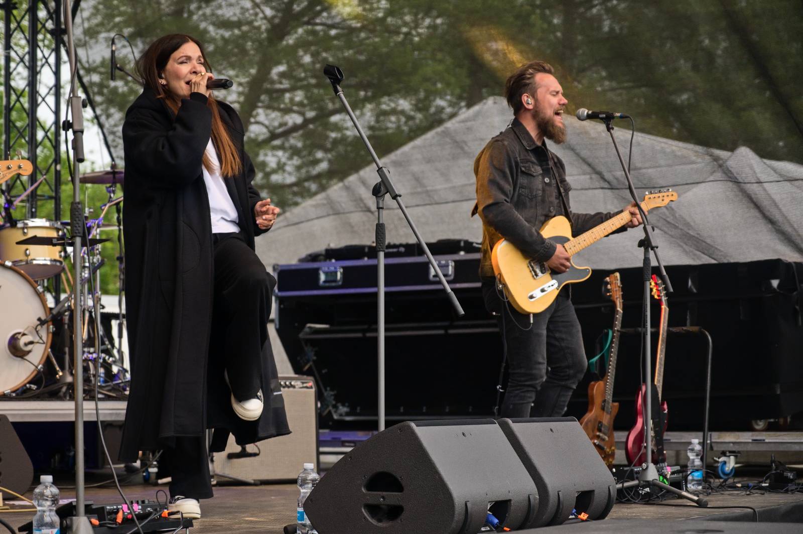 V Plzni se spojilo jídlo s hudbou. Zatímco Anna K. zpívala, Zdeněk Pohlreich rozjel svou kuchařskou show