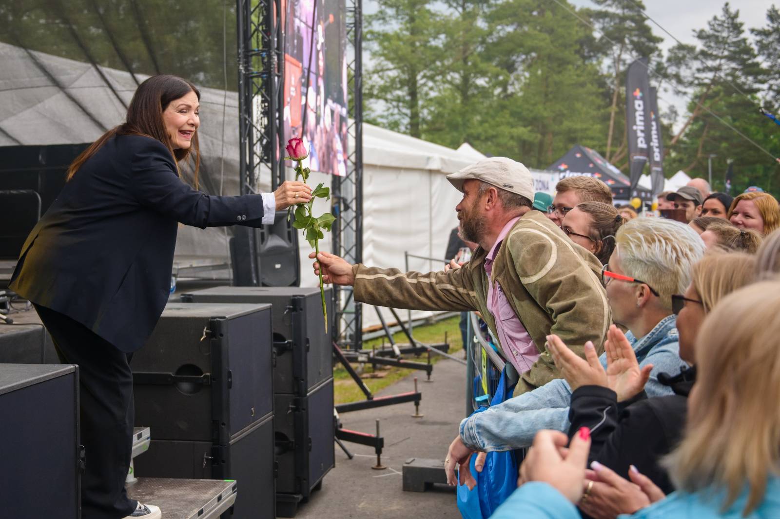 V Plzni se spojilo jídlo s hudbou. Zatímco Anna K. zpívala, Zdeněk Pohlreich rozjel svou kuchařskou show