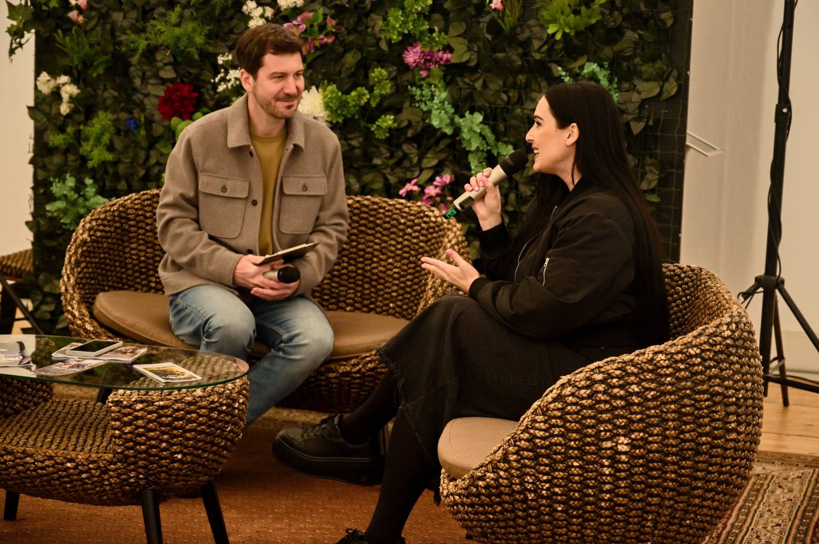 V Plzni se spojilo jídlo s hudbou. Zatímco Anna K. zpívala, Zdeněk Pohlreich rozjel svou kuchařskou show