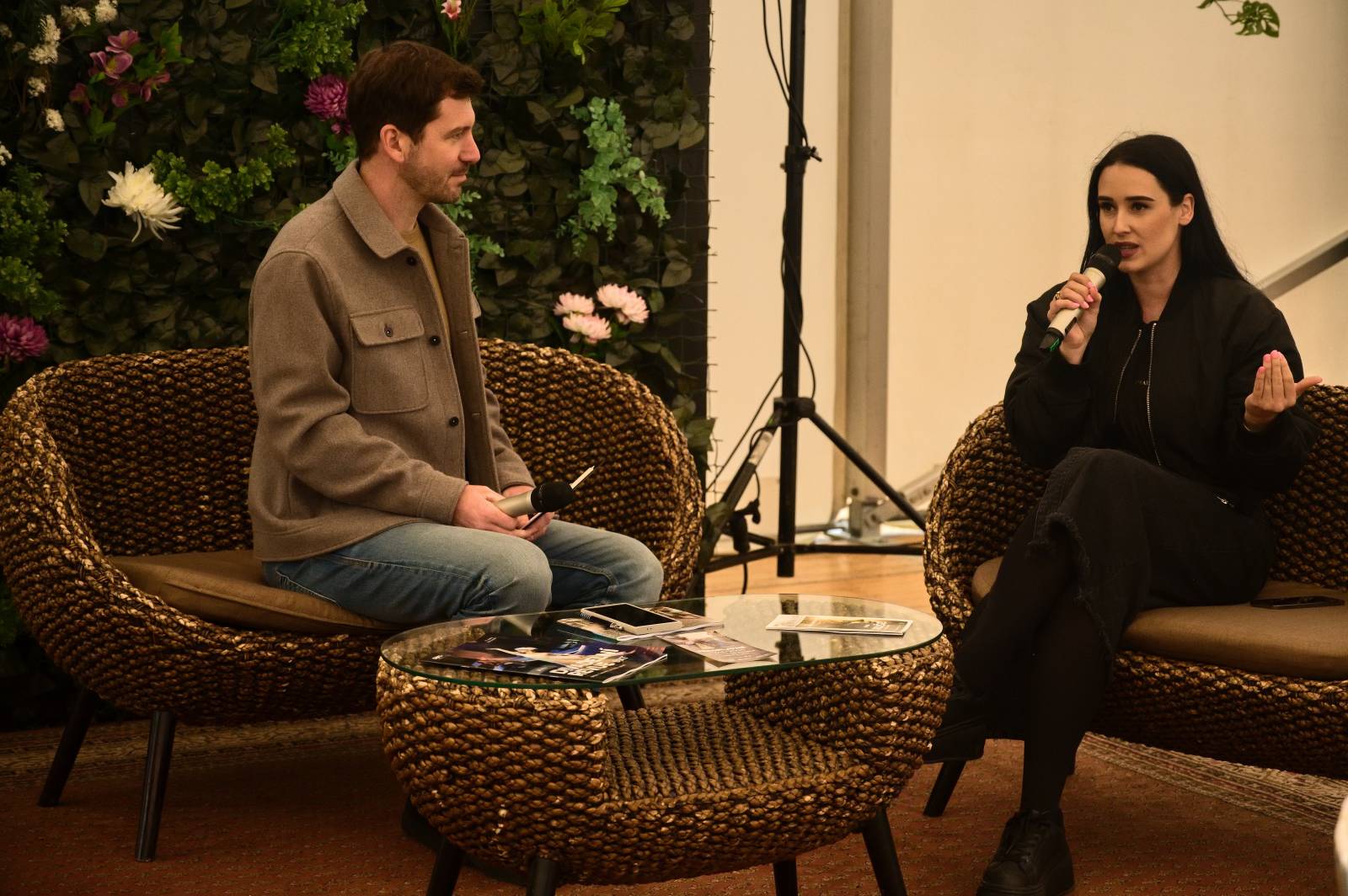 V Plzni se spojilo jídlo s hudbou. Zatímco Anna K. zpívala, Zdeněk Pohlreich rozjel svou kuchařskou show