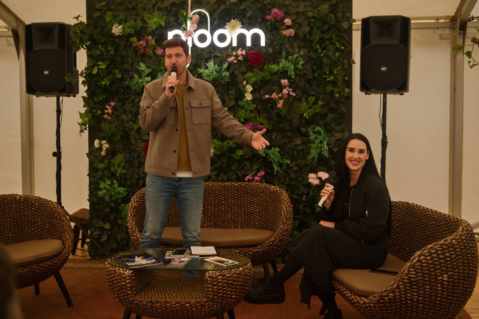 V Plzni se spojilo jídlo s hudbou. Zatímco Anna K. zpívala, Zdeněk Pohlreich rozjel svou kuchařskou show