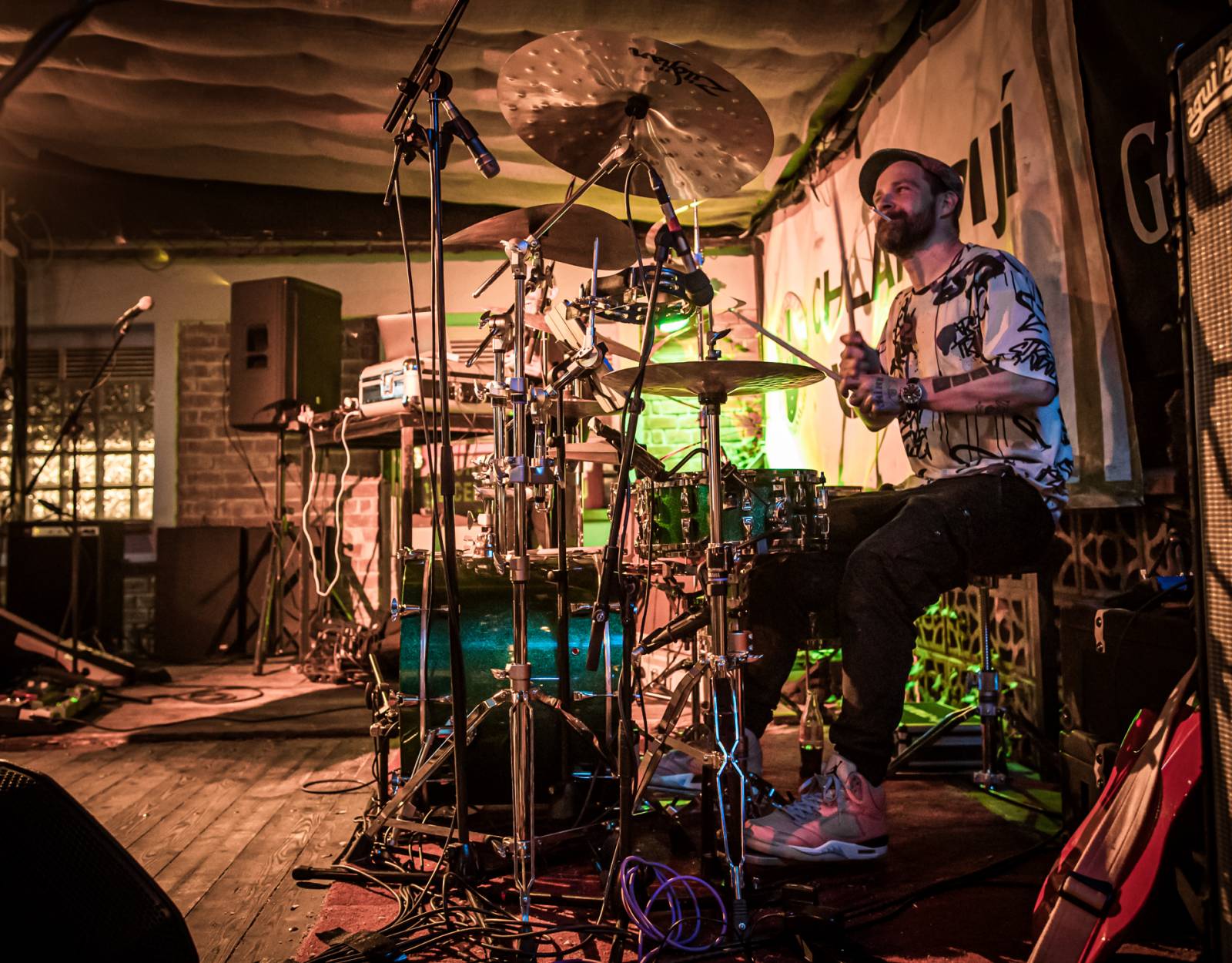 Prago Union bavili v Plzni hudbou i vtípky