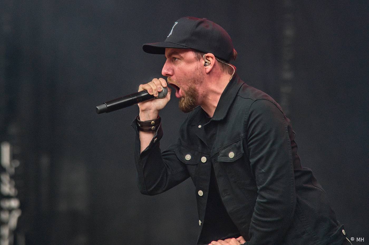 Metaloví fanoušci nejsou z cukru, v Plzni je neodradil ani déšť. Zahráli jim Tarja s Markem Hietalem, Sonata Arctica i Septicflesh