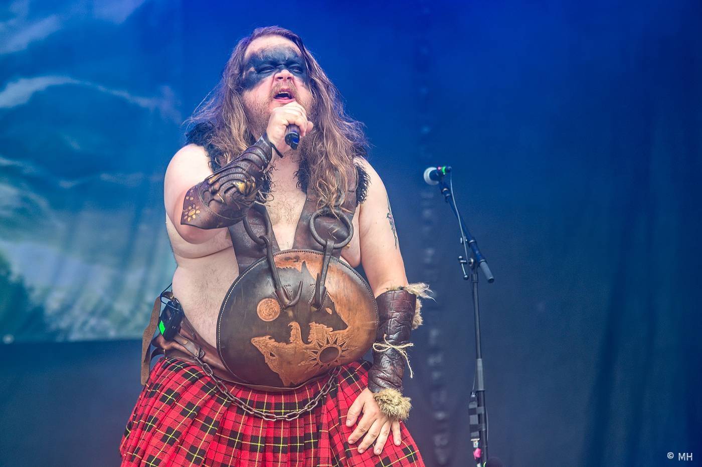 Metaloví fanoušci nejsou z cukru, v Plzni je neodradil ani déšť. Zahráli jim Tarja s Markem Hietalem, Sonata Arctica i Septicflesh