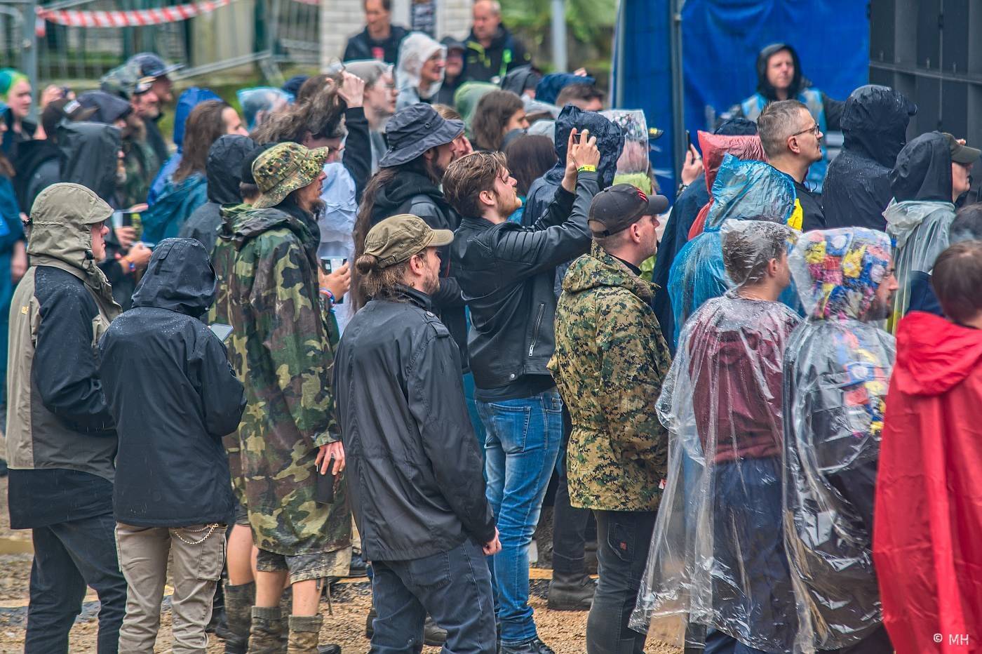 Metaloví fanoušci nejsou z cukru, v Plzni je neodradil ani déšť. Zahráli jim Tarja s Markem Hietalem, Sonata Arctica i Septicflesh