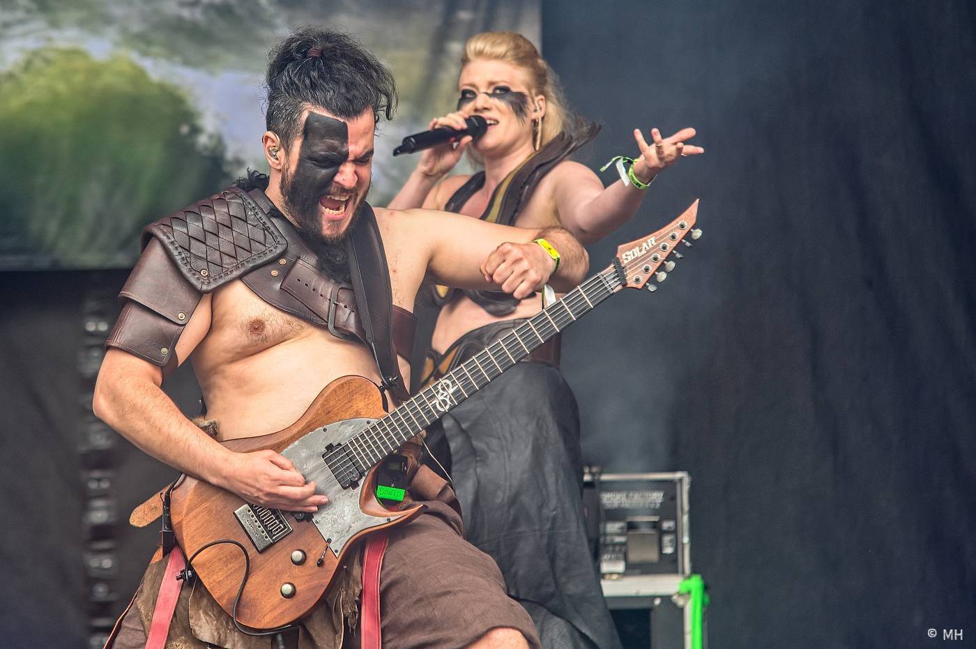 Metaloví fanoušci nejsou z cukru, v Plzni je neodradil ani déšť. Zahráli jim Tarja s Markem Hietalem, Sonata Arctica i Septicflesh