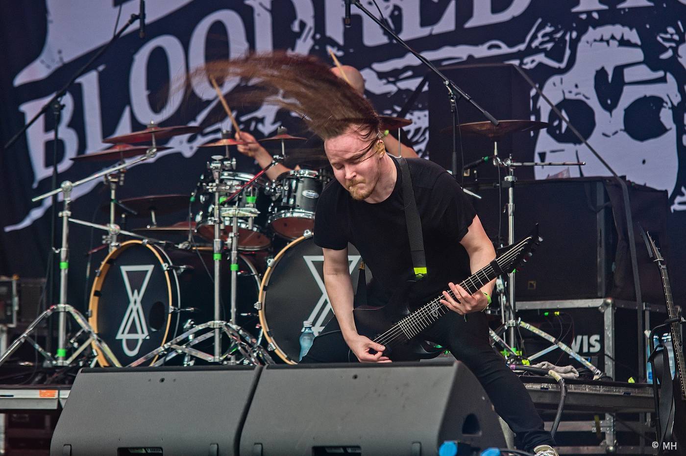 Metaloví fanoušci nejsou z cukru, v Plzni je neodradil ani déšť. Zahráli jim Tarja s Markem Hietalem, Sonata Arctica i Septicflesh