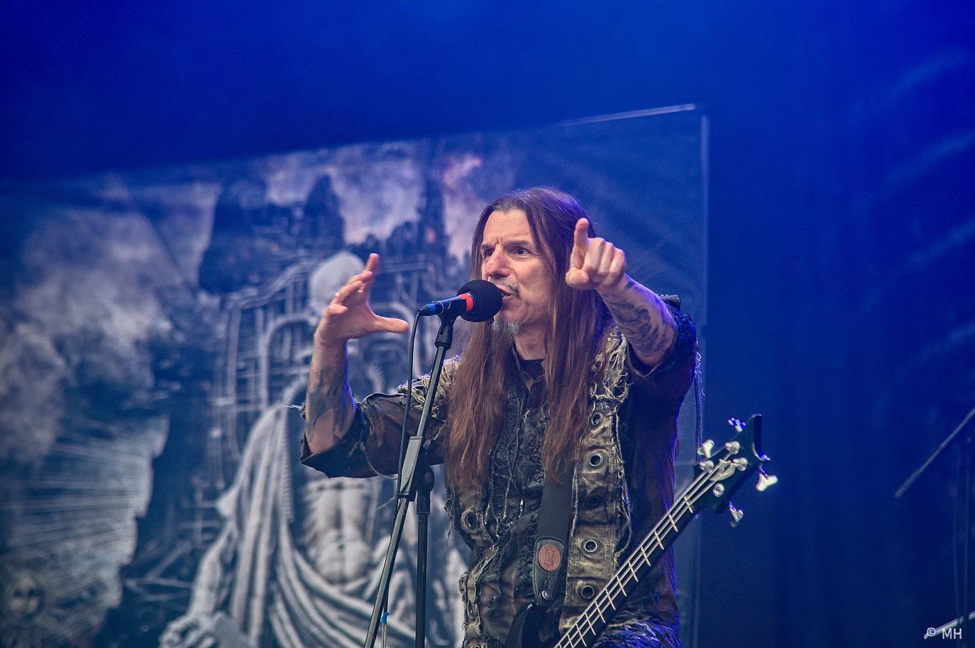 Metaloví fanoušci nejsou z cukru, v Plzni je neodradil ani déšť. Zahráli jim Tarja s Markem Hietalem, Sonata Arctica i Septicflesh