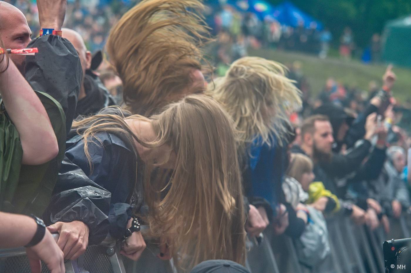 Metaloví fanoušci nejsou z cukru, v Plzni je neodradil ani déšť. Zahráli jim Tarja s Markem Hietalem, Sonata Arctica i Septicflesh