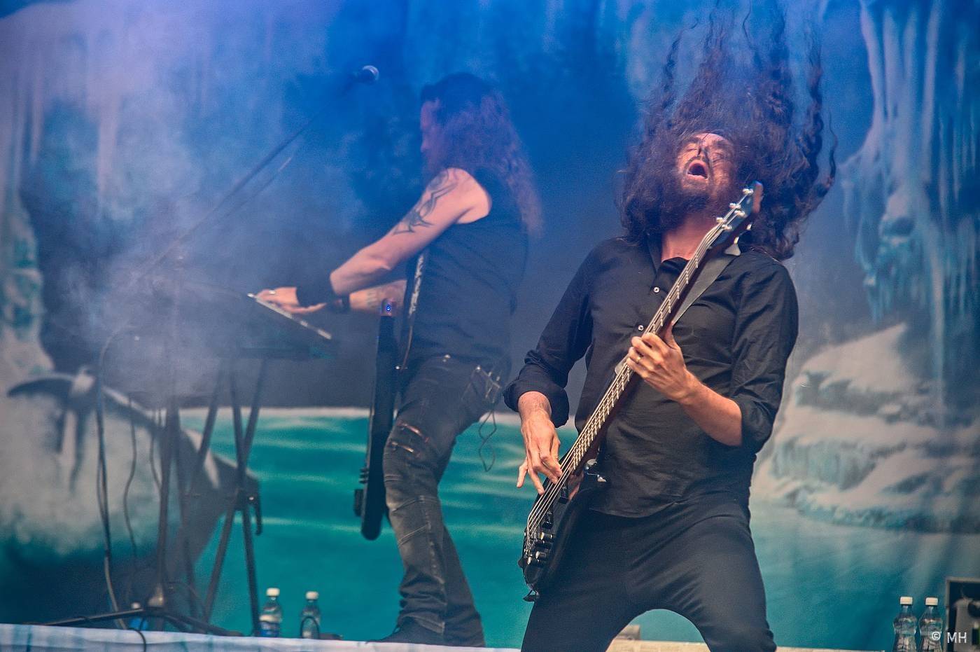 Metaloví fanoušci nejsou z cukru, v Plzni je neodradil ani déšť. Zahráli jim Tarja s Markem Hietalem, Sonata Arctica i Septicflesh