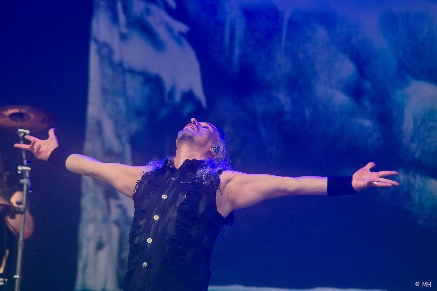 Metaloví fanoušci nejsou z cukru, v Plzni je neodradil ani déšť. Zahráli jim Tarja s Markem Hietalem, Sonata Arctica i Septicflesh