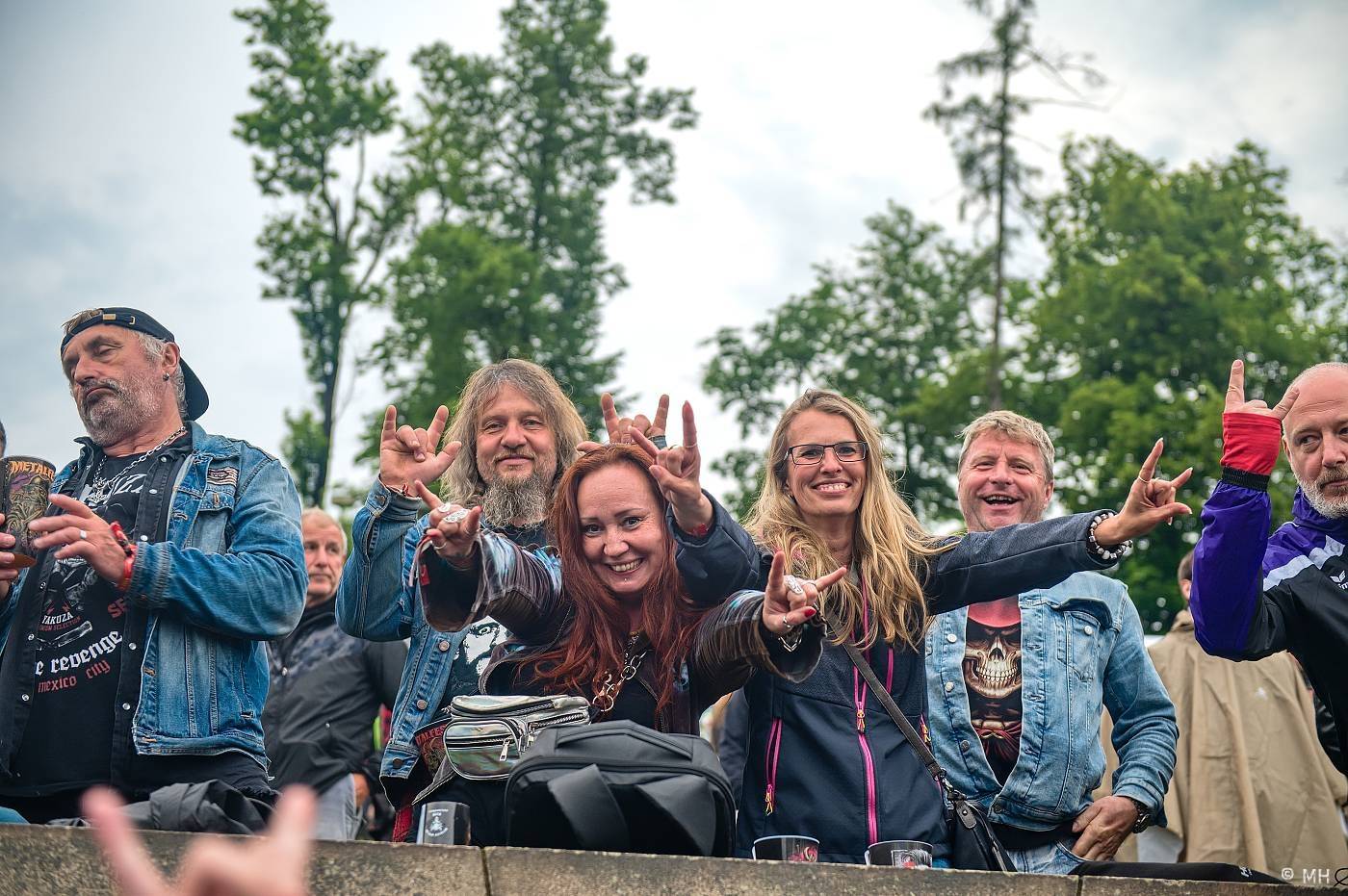 Metaloví fanoušci nejsou z cukru, v Plzni je neodradil ani déšť. Zahráli jim Tarja s Markem Hietalem, Sonata Arctica i Septicflesh