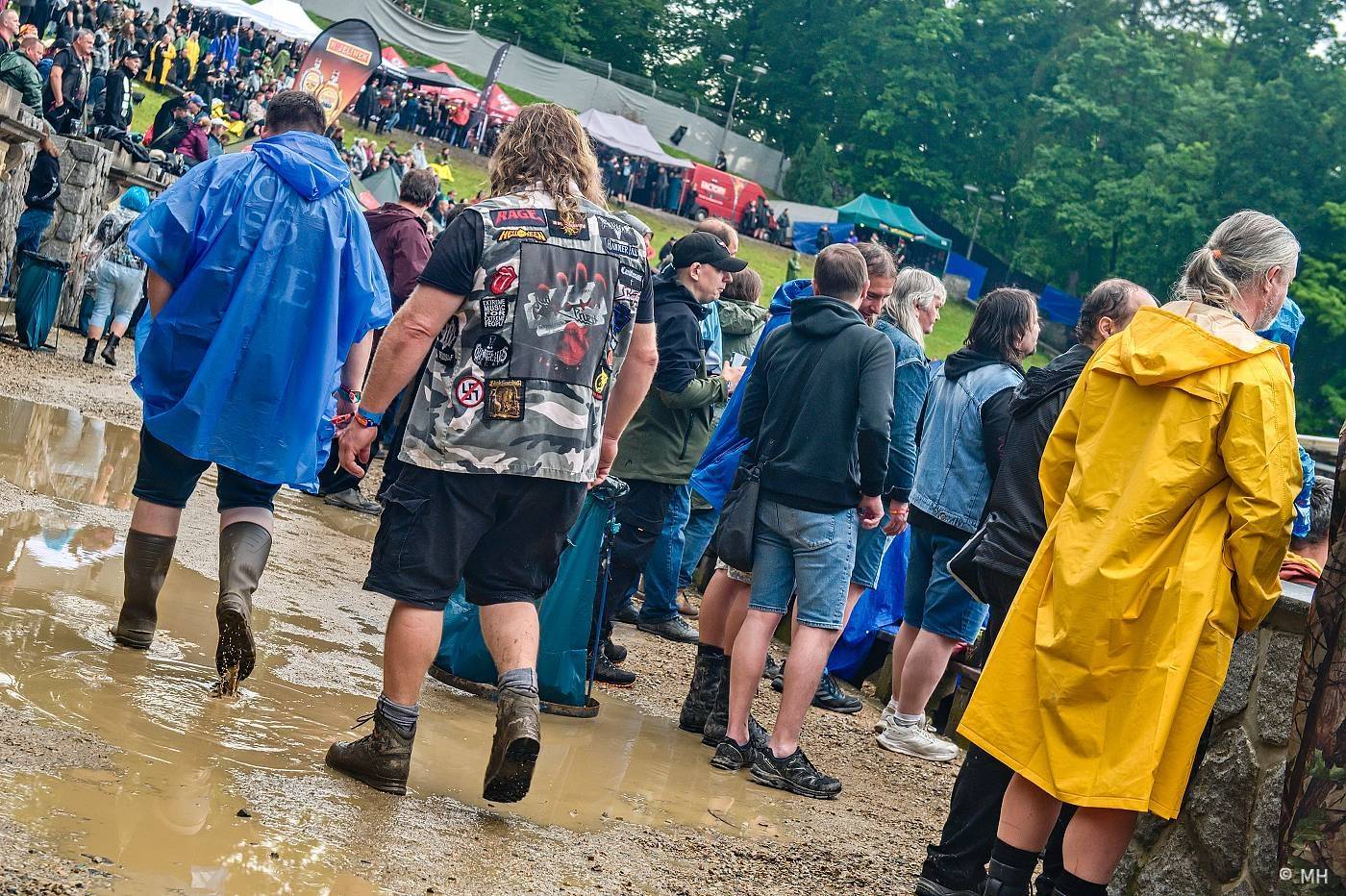 Metaloví fanoušci nejsou z cukru, v Plzni je neodradil ani déšť. Zahráli jim Tarja s Markem Hietalem, Sonata Arctica i Septicflesh