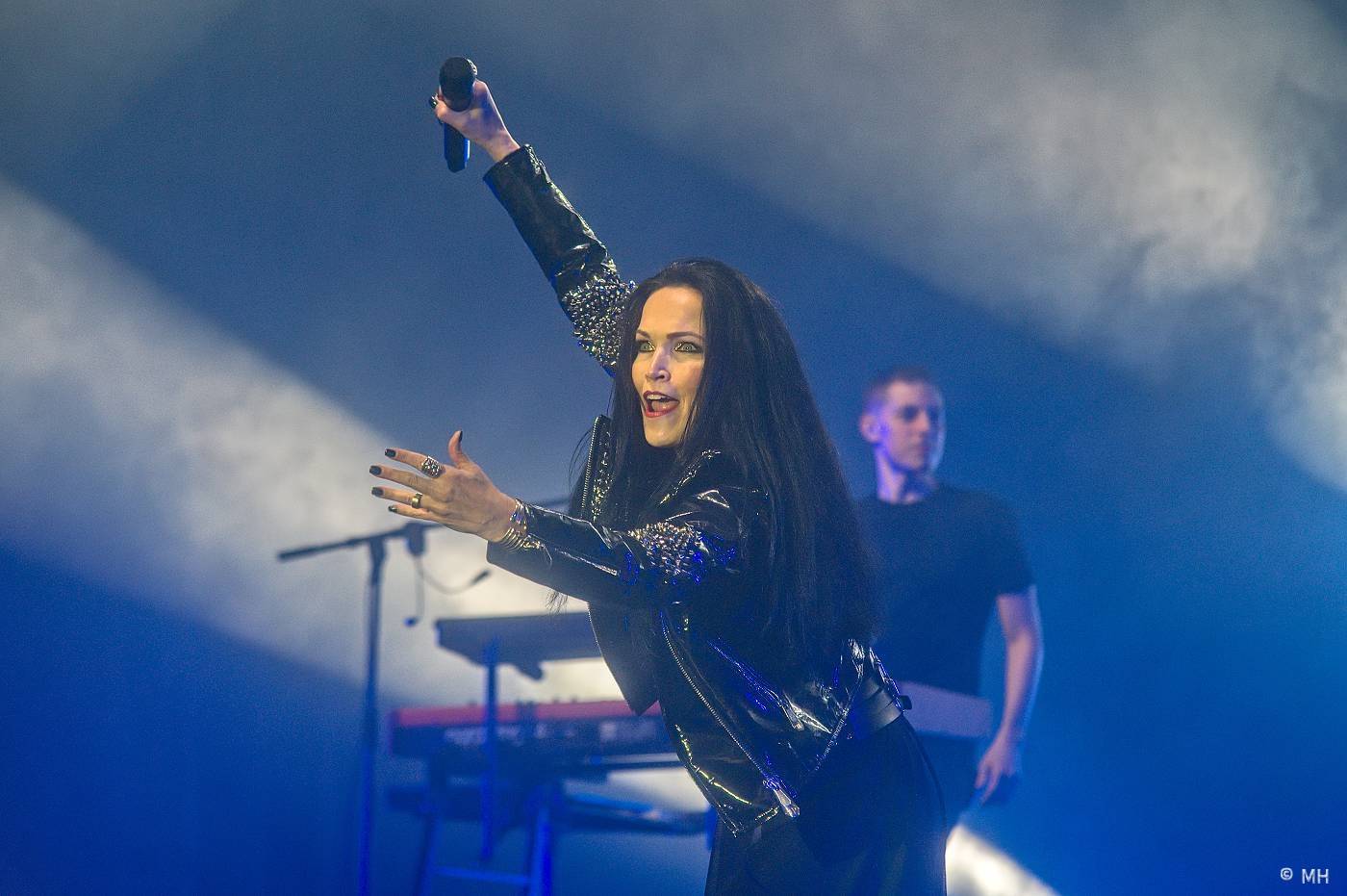 Metaloví fanoušci nejsou z cukru, v Plzni je neodradil ani déšť. Zahráli jim Tarja s Markem Hietalem, Sonata Arctica i Septicflesh