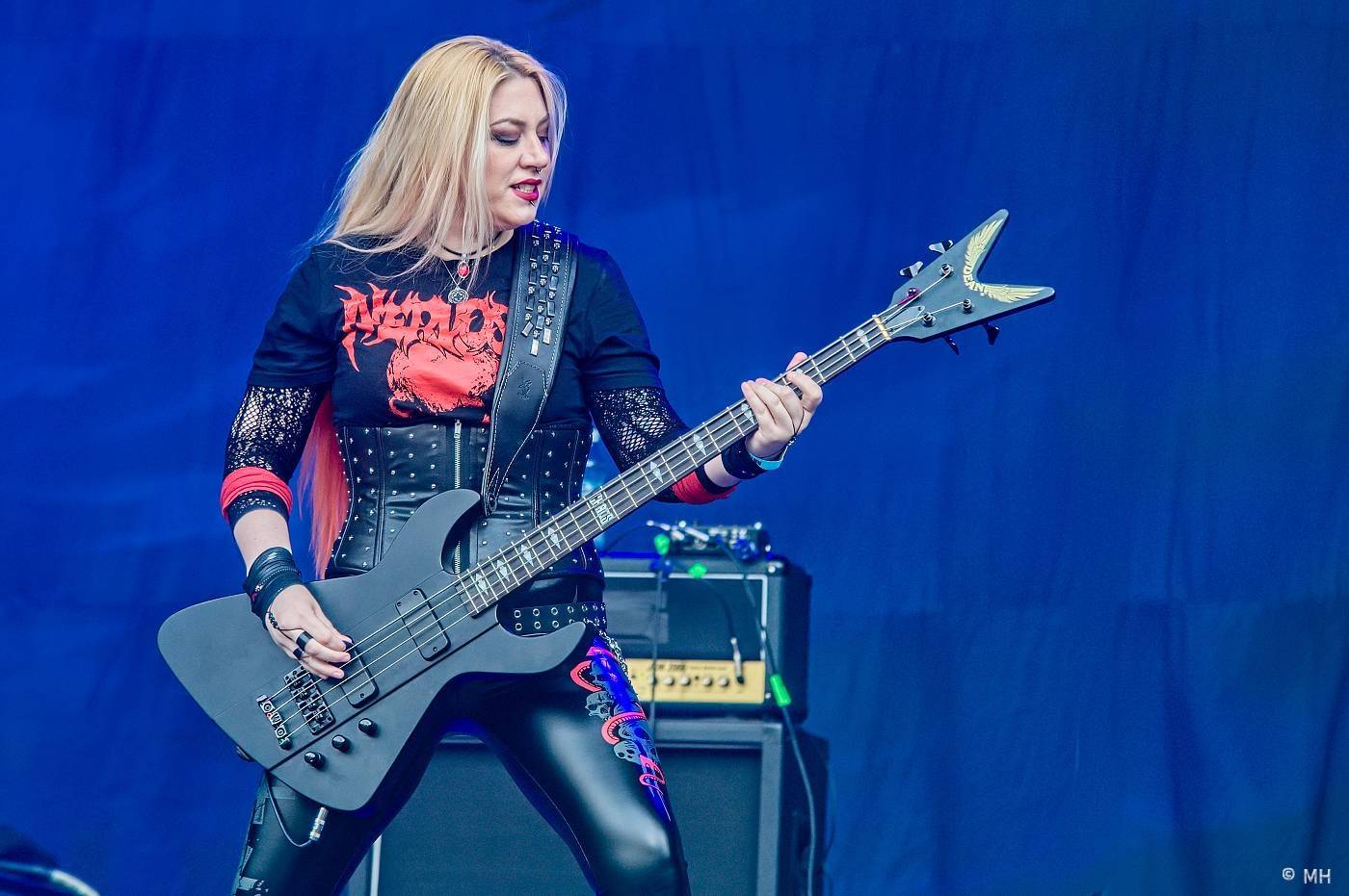 Metalfest zakončili ohňovou show Dimmu Borgir. S deštěm se fanoušci vypořádali po svém