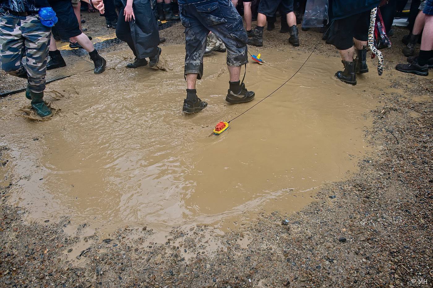 Metalfest zakončili ohňovou show Dimmu Borgir. S deštěm se fanoušci vypořádali po svém