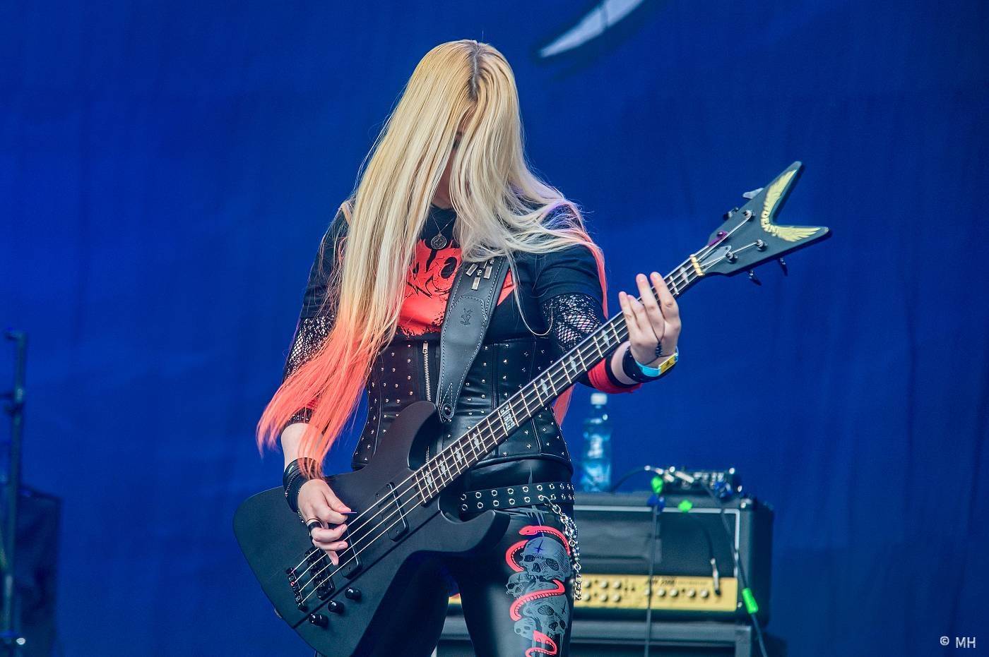 Metalfest zakončili ohňovou show Dimmu Borgir. S deštěm se fanoušci vypořádali po svém