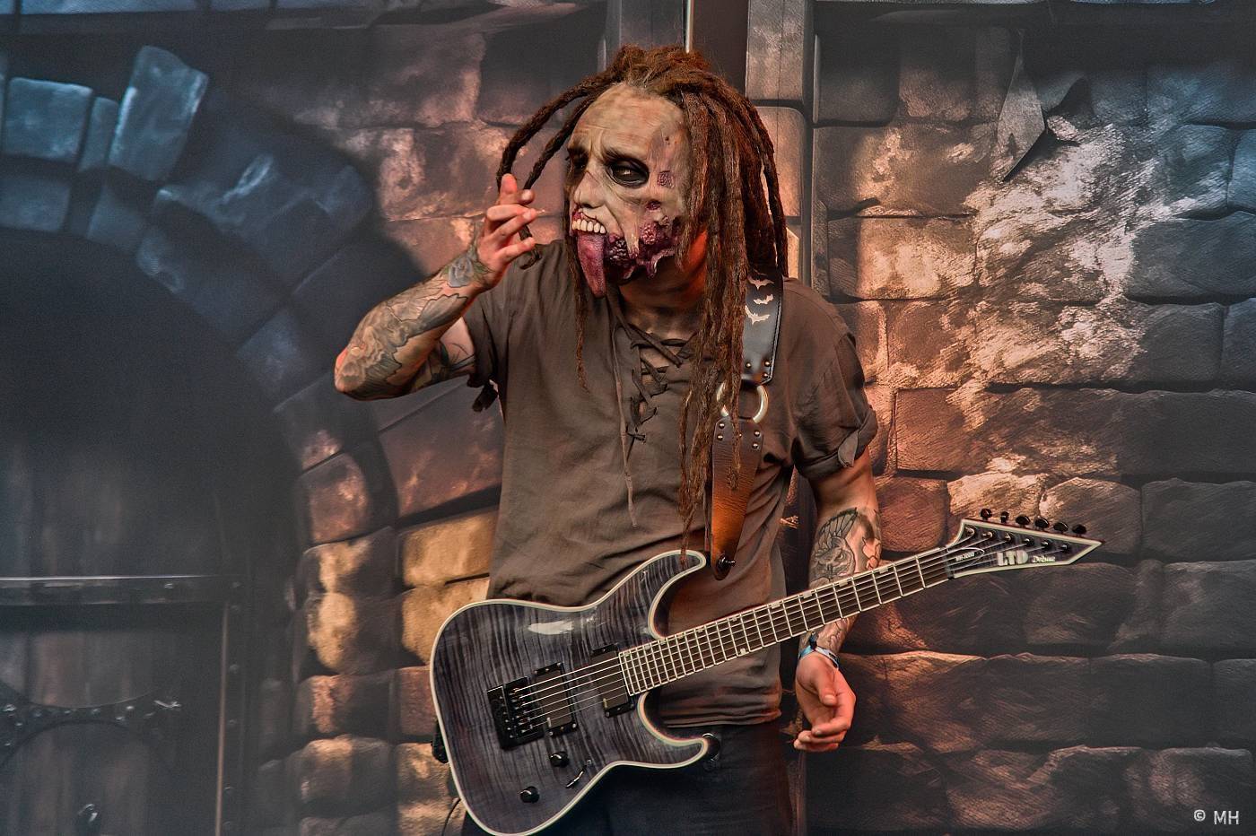 Metalfest zakončili ohňovou show Dimmu Borgir. S deštěm se fanoušci vypořádali po svém