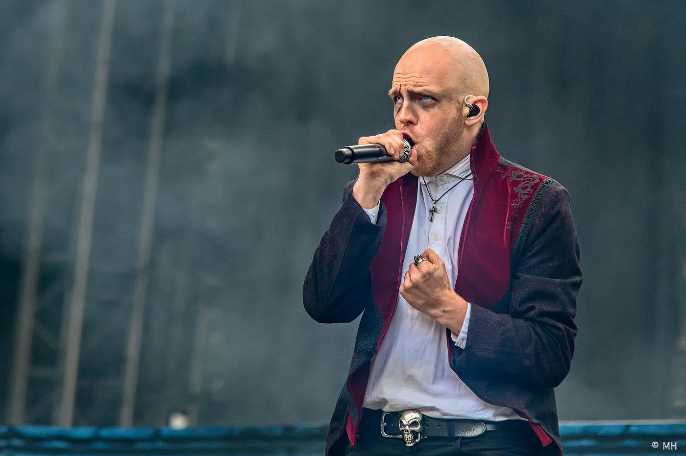 Metalfest zakončili ohňovou show Dimmu Borgir. S deštěm se fanoušci vypořádali po svém