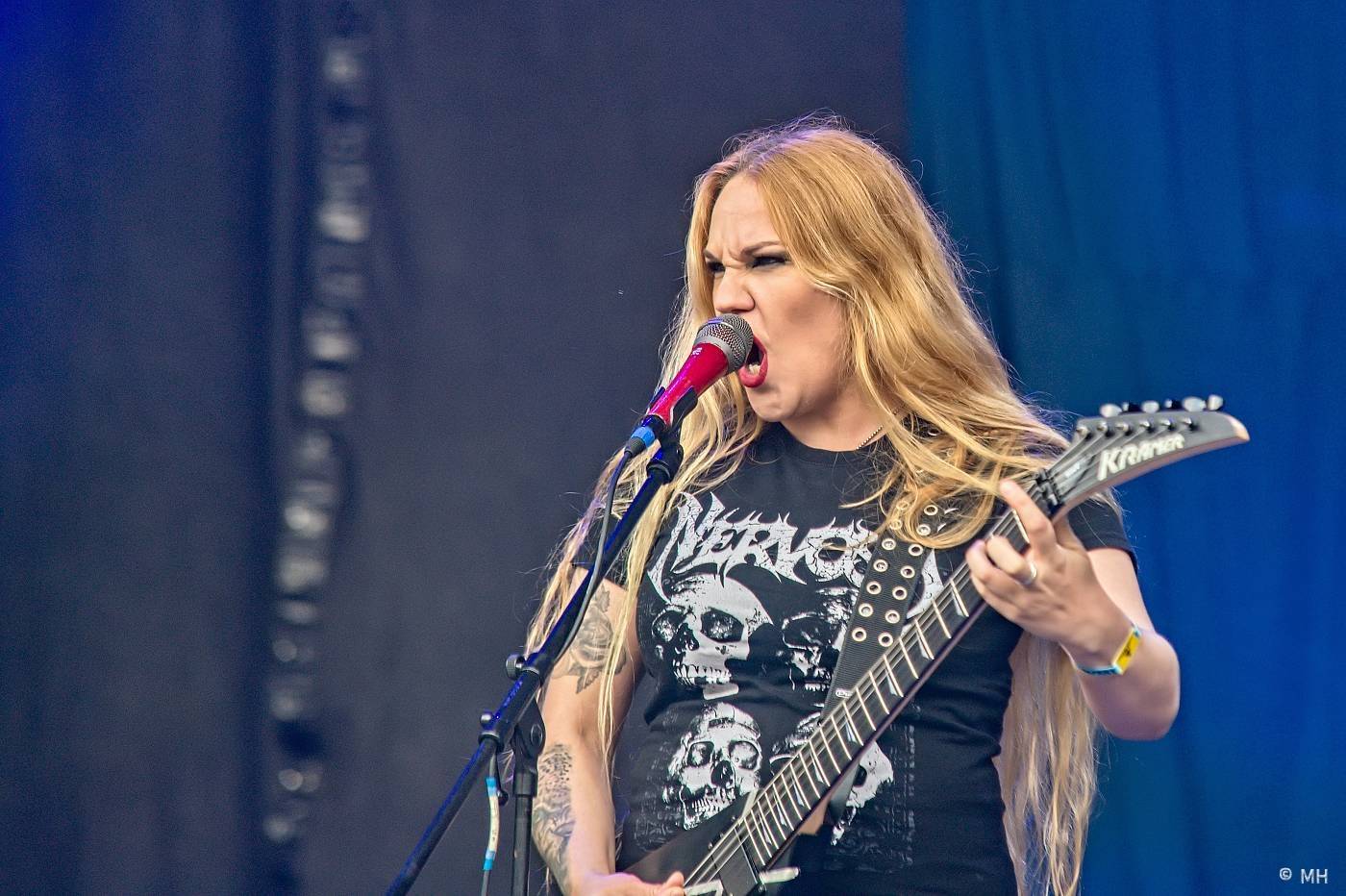 Metalfest zakončili ohňovou show Dimmu Borgir. S deštěm se fanoušci vypořádali po svém