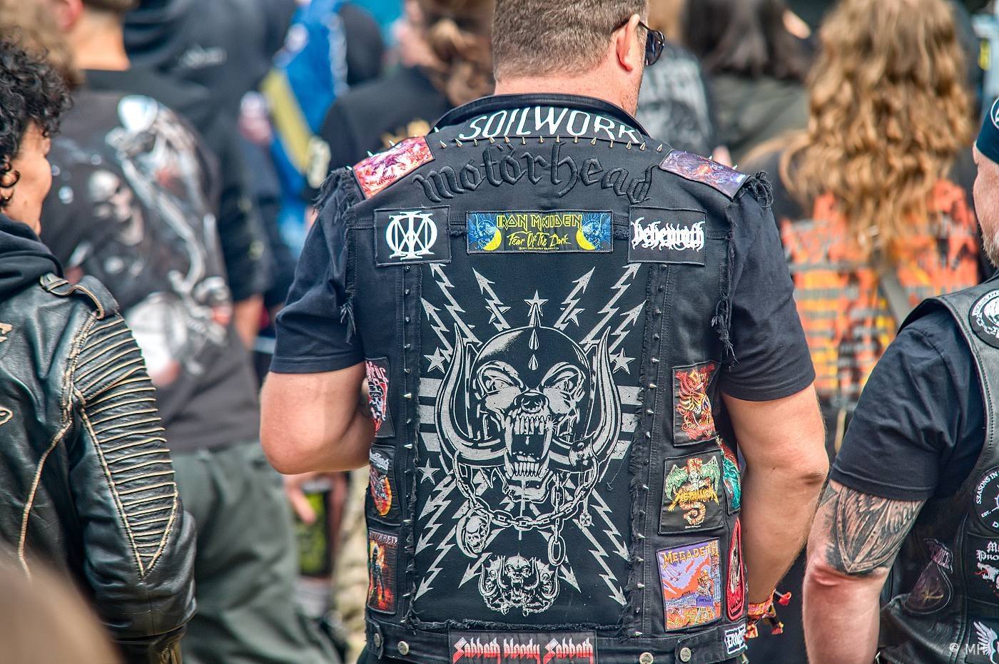 Metalfest zakončili ohňovou show Dimmu Borgir. S deštěm se fanoušci vypořádali po svém