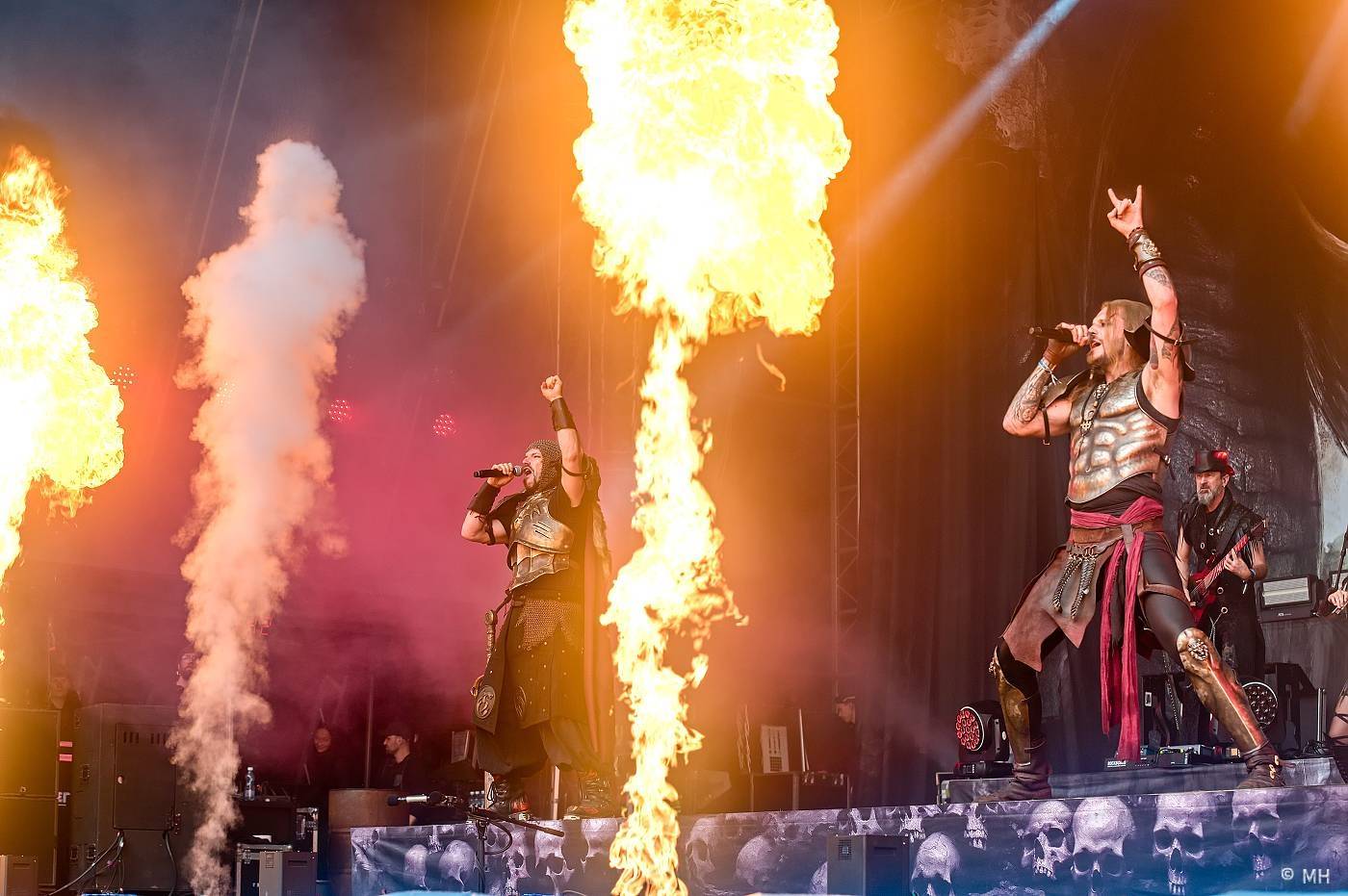 Metalfest zakončili ohňovou show Dimmu Borgir. S deštěm se fanoušci vypořádali po svém