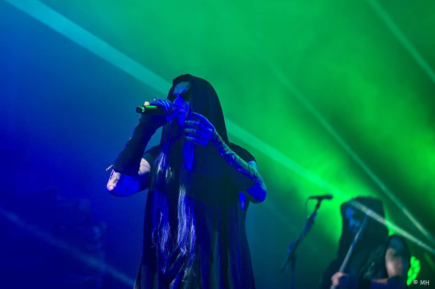 Metalfest zakončili ohňovou show Dimmu Borgir. S deštěm se fanoušci vypořádali po svém