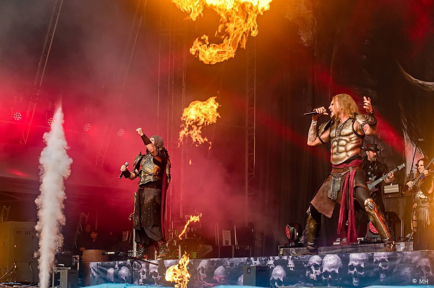 Metalfest zakončili ohňovou show Dimmu Borgir. S deštěm se fanoušci vypořádali po svém
