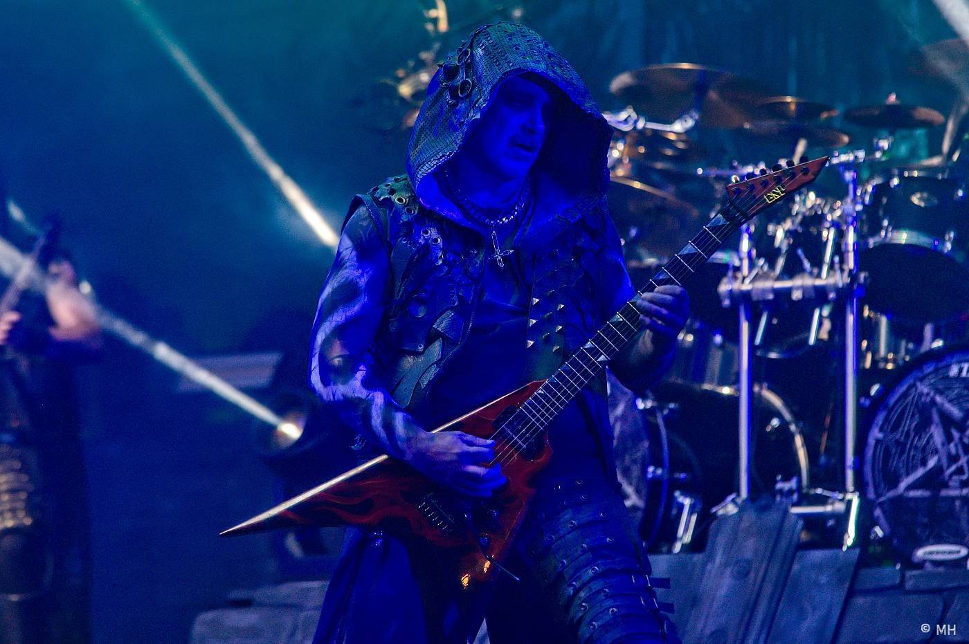 Metalfest zakončili ohňovou show Dimmu Borgir. S deštěm se fanoušci vypořádali po svém